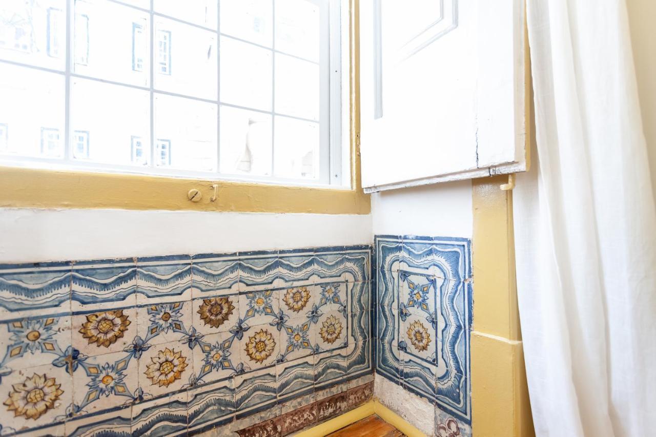 Yellow Tiles In City Center Lisboa Exterior foto